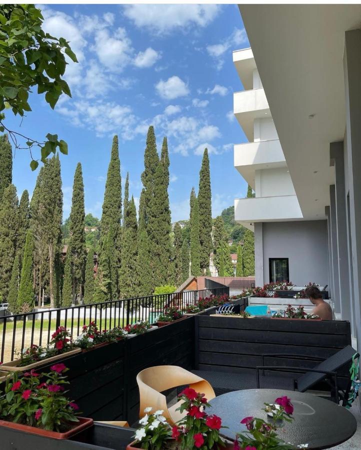 Abaash Hotel Afon New Athos 외부 사진