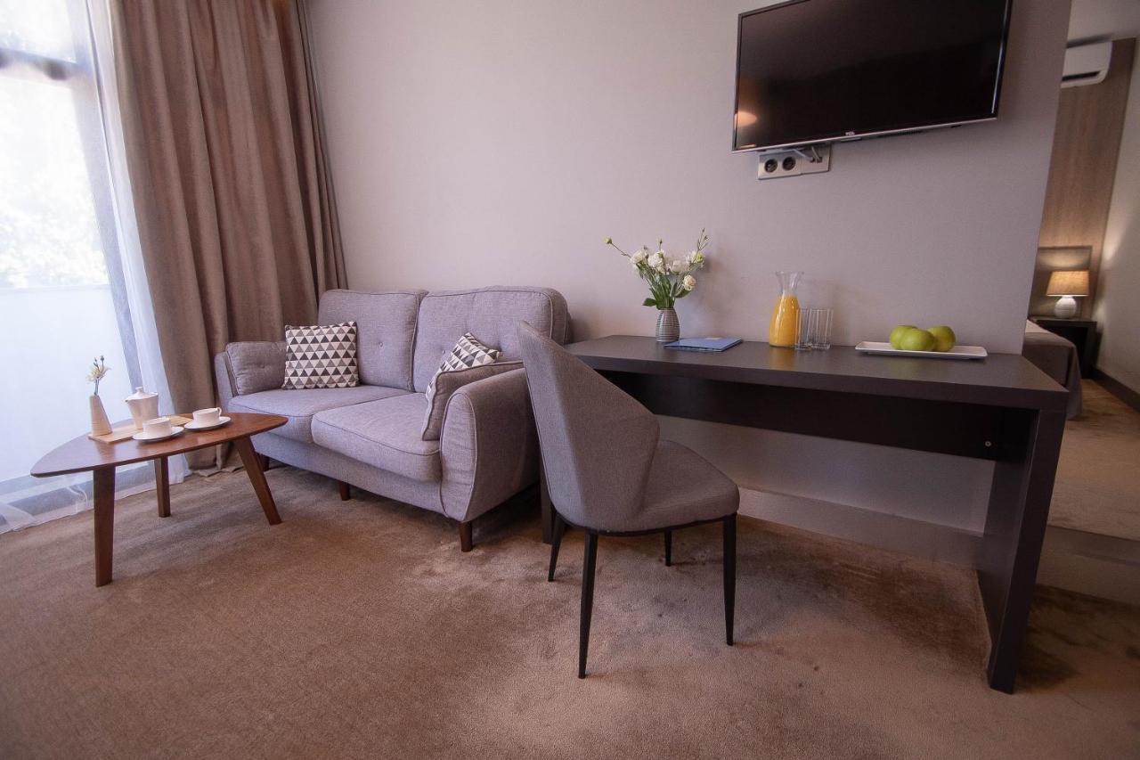 Abaash Hotel Afon New Athos 외부 사진