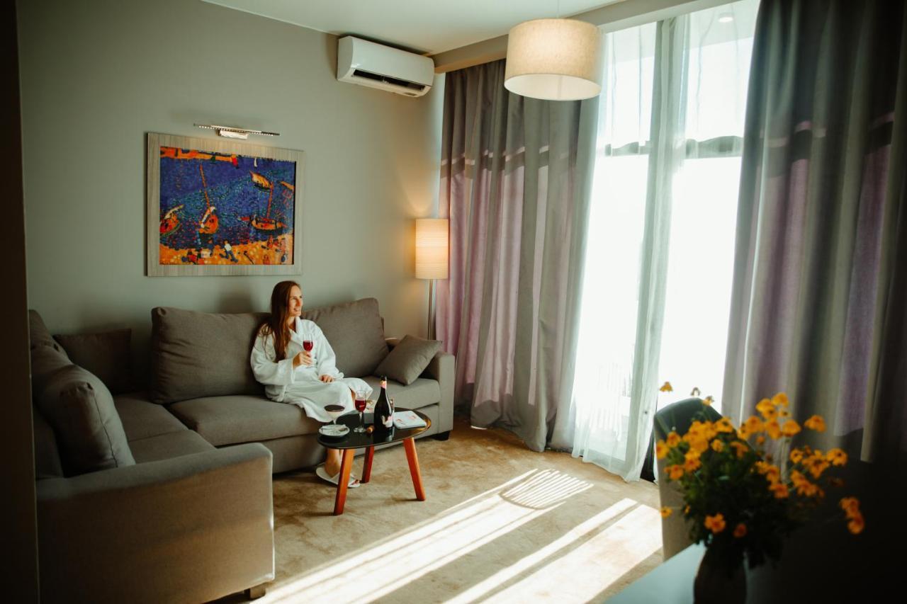 Abaash Hotel Afon New Athos 외부 사진